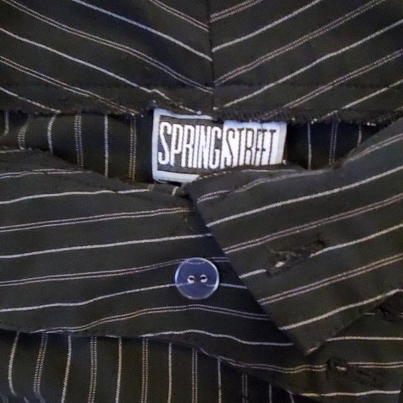 Shorts - Picture 5 of 5